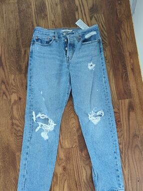 denim levis ripped jeans